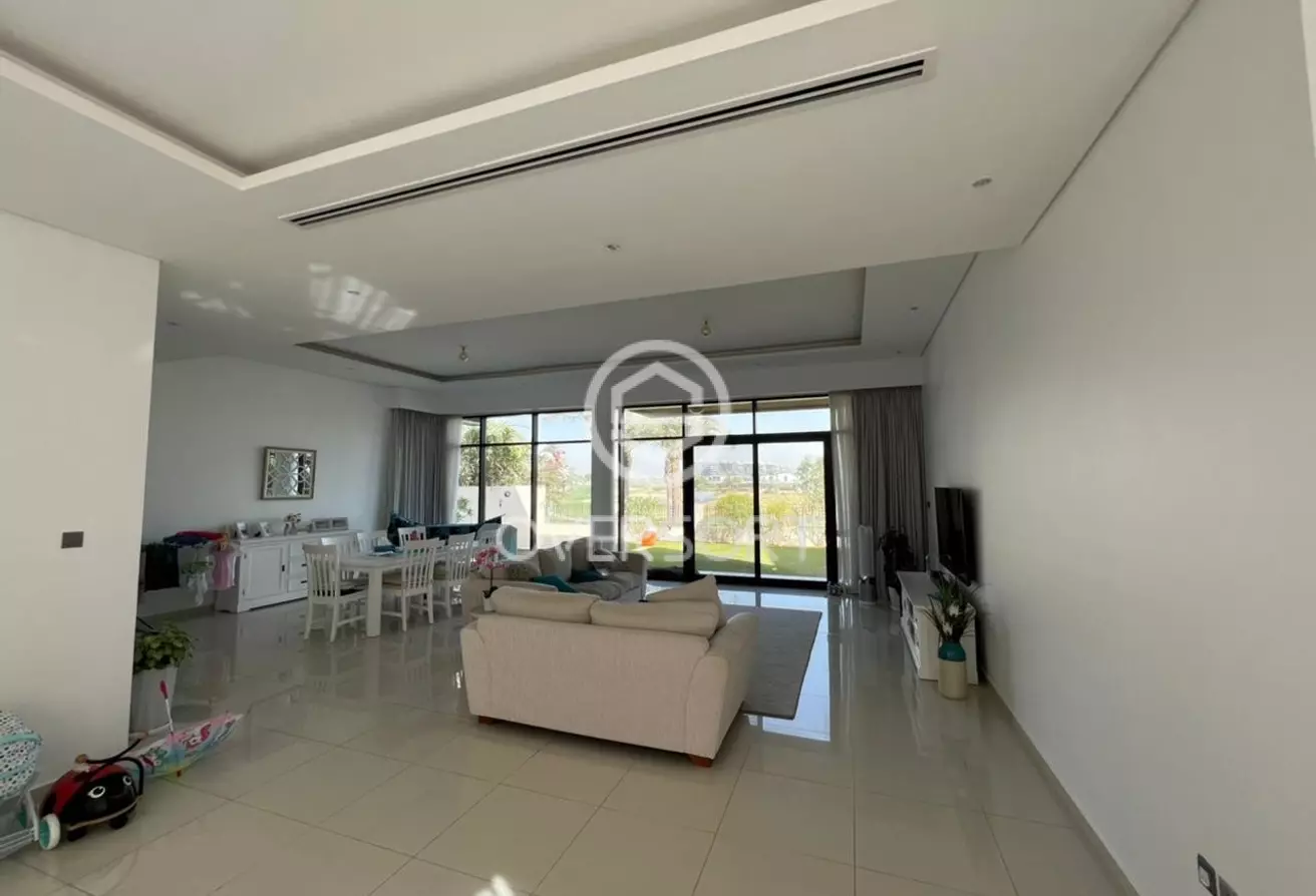 Villa Damac Hills