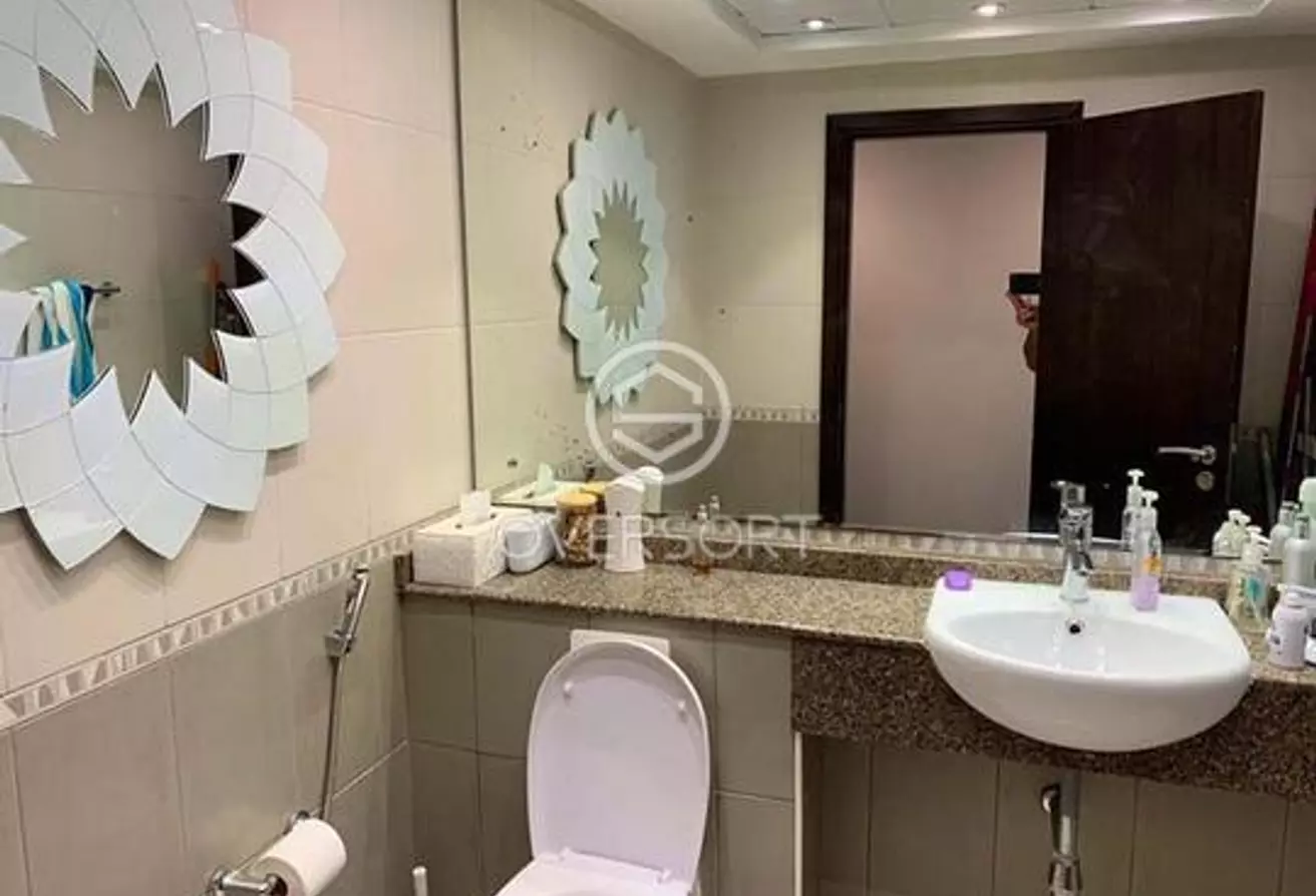 1 bedroom Concorde Tower