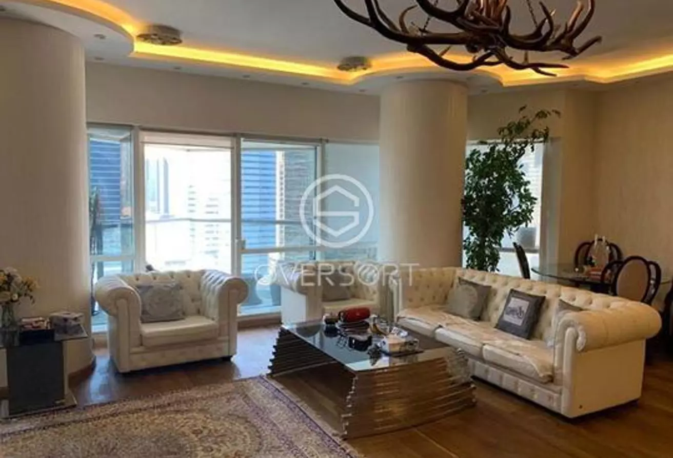 1 bedroom Concorde Tower