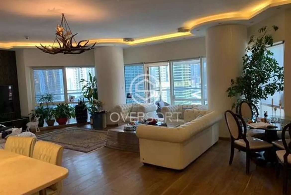 1 bedroom Concorde Tower