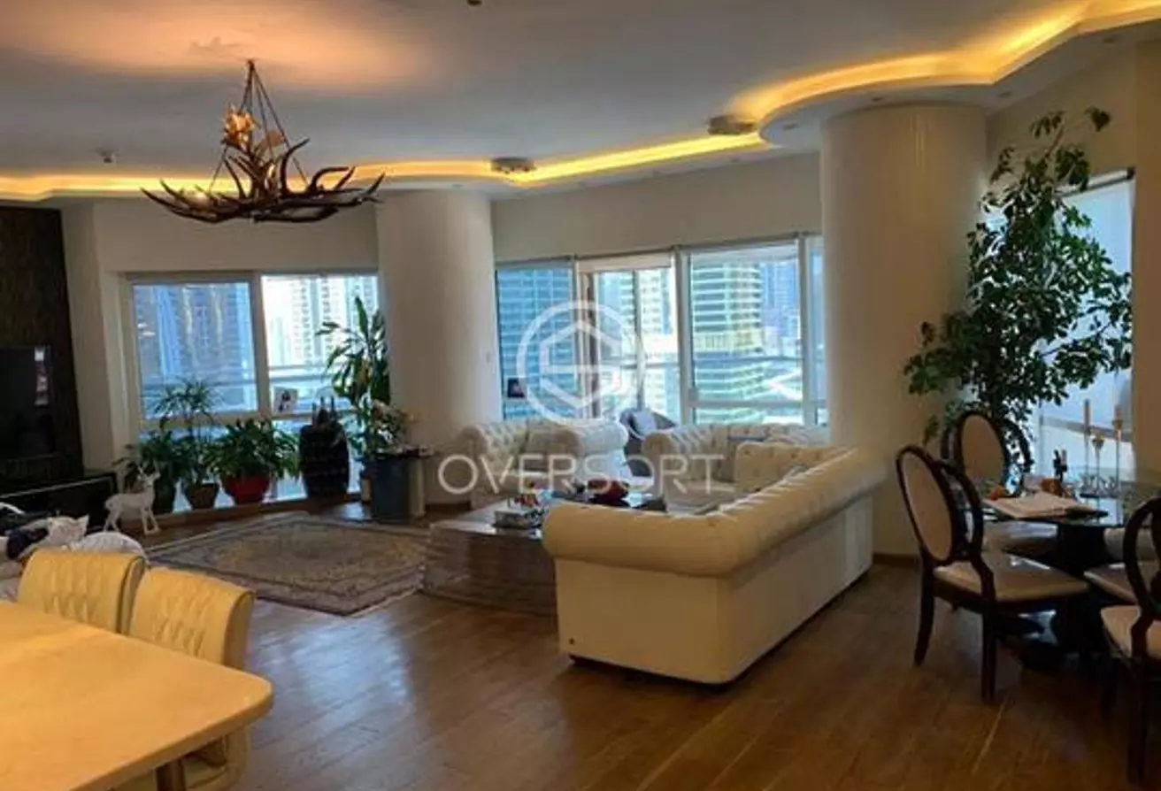 1 bedroom Concorde Tower