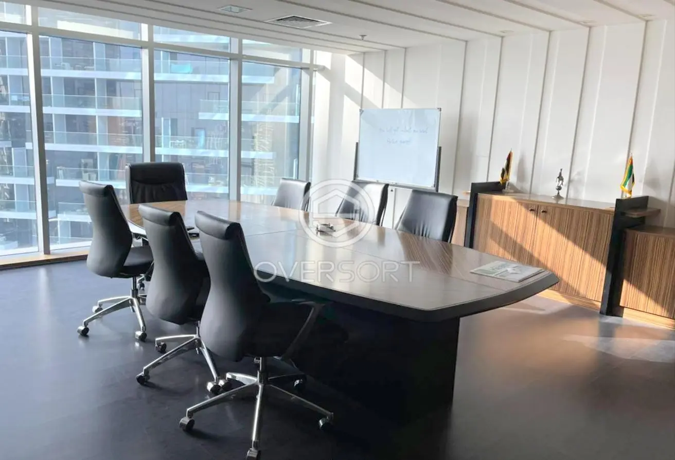 office BUSINESS BAY