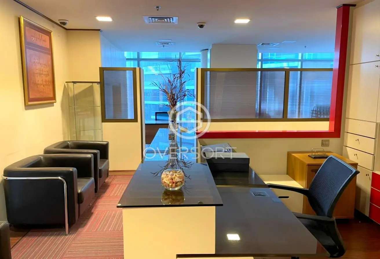 office BUSINESS BAY