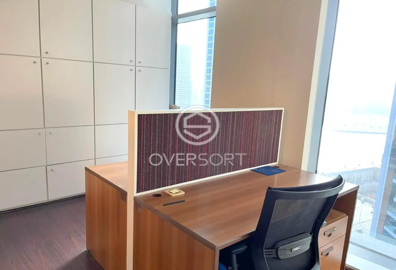 office BUSINESS BAY