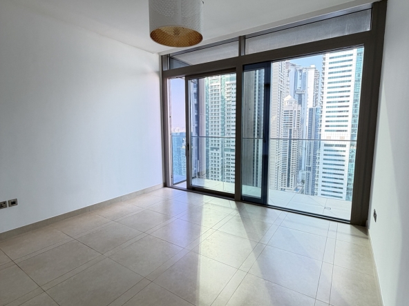 High-floor one-bedroom apartment living room in Marina Gate 1 Dubai Marina